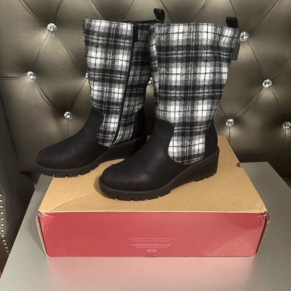 Muk Luks Shoes - Muk Luks Black and White Plaid Wedge Boots